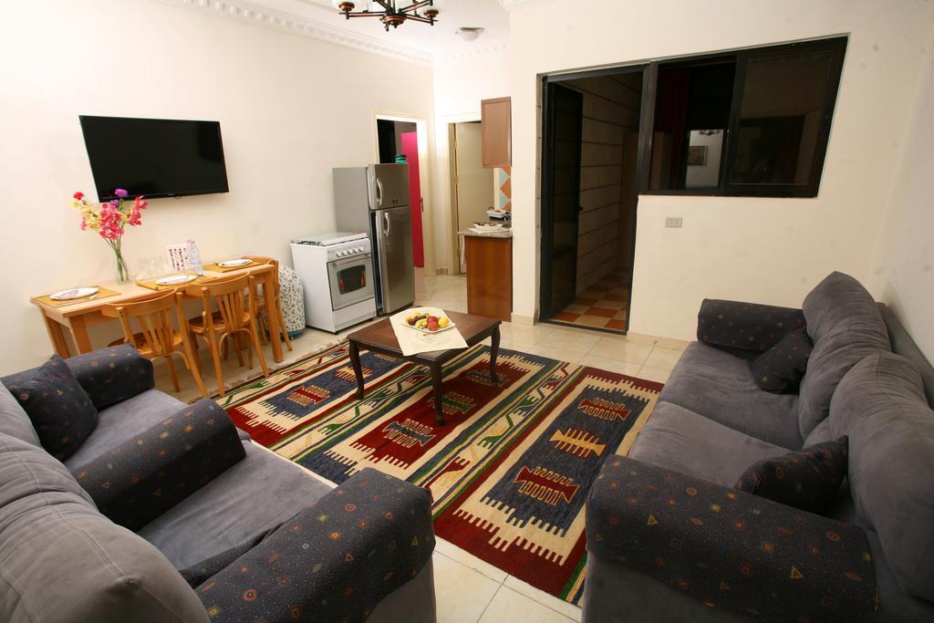 Arabian Suites Amman Exterior photo
